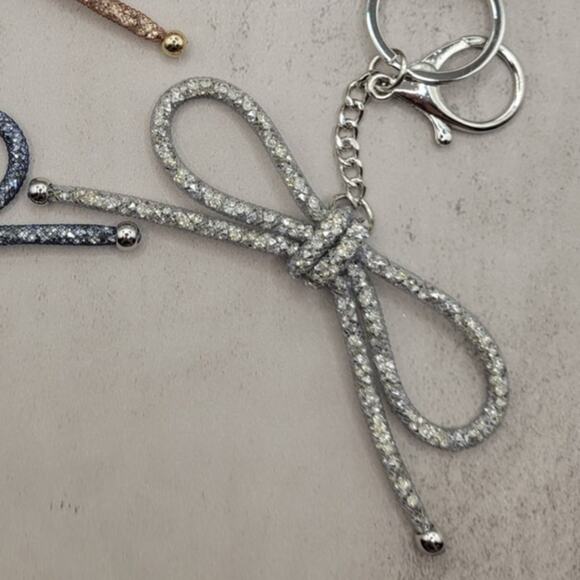 White Silver Mesh Coquette Bow Keychain Bag Charm - Picture 1 of 2